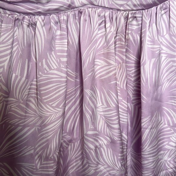 Lovers & Friends Venice Mini‎ Dress in Lilac Floral Palm - Small - Picture 6 of 9